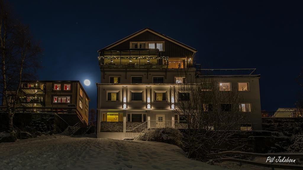 Breidablikk Guesthouse Narvik Eksteriør billede